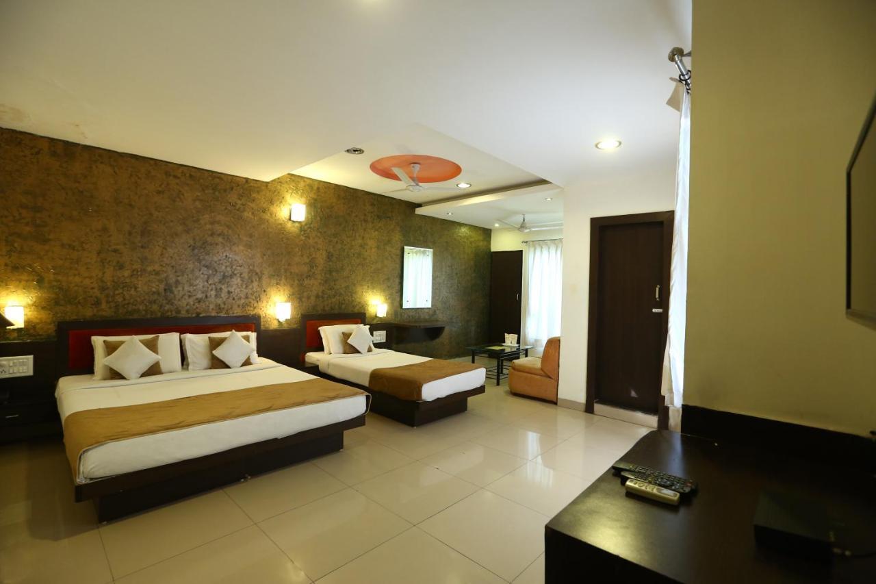 Hotel Paradise Індаур Екстер'єр фото